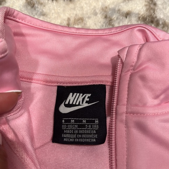 Girls Nike zip up - Picture 2 of 6